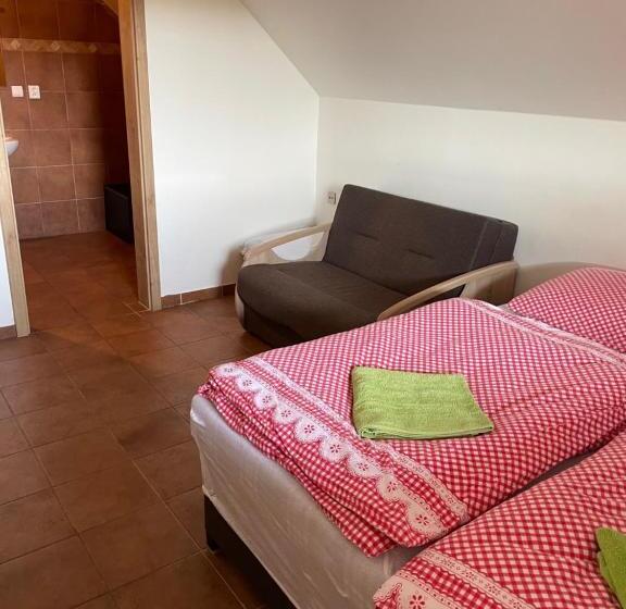 פנסיון Sklep Pod Dubňanskou Horou