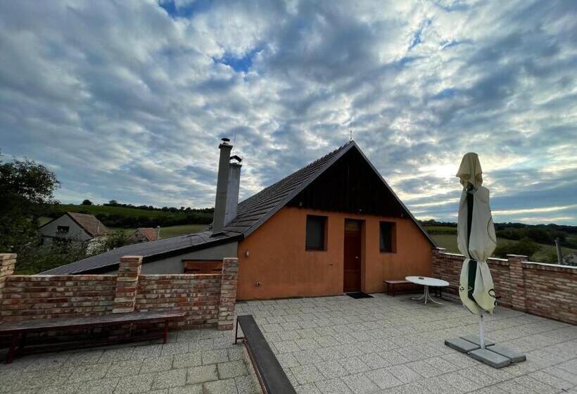 פנסיון Sklep Pod Dubňanskou Horou