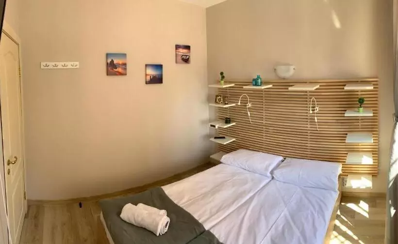 ペンション Sunray Guest House, Private Rooms & Apartment With Lovely Sea View