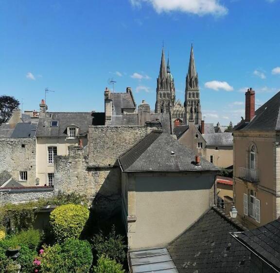 تختخواب و صبحانه Jardin Et Hotel Particulier