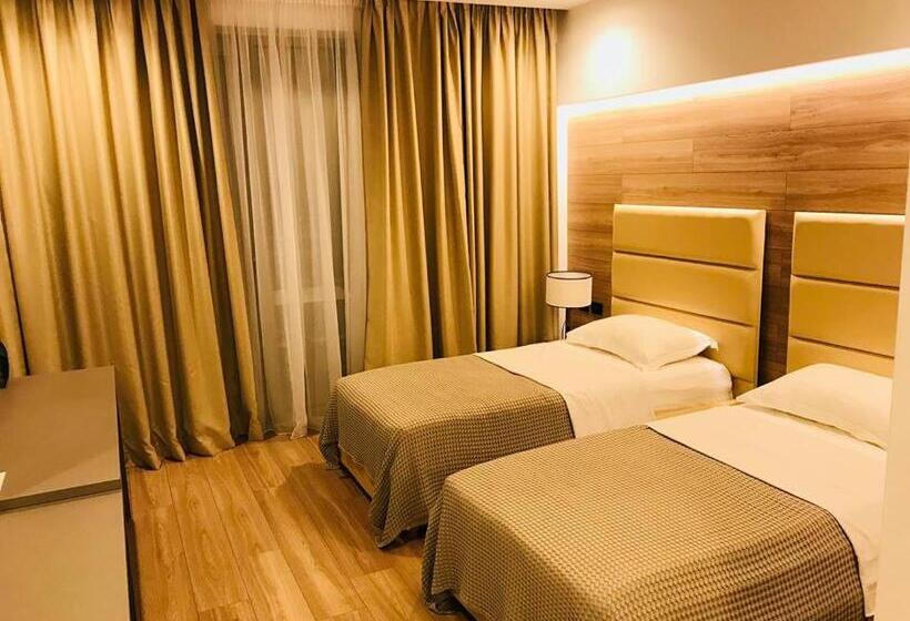 هتل Morina Palace