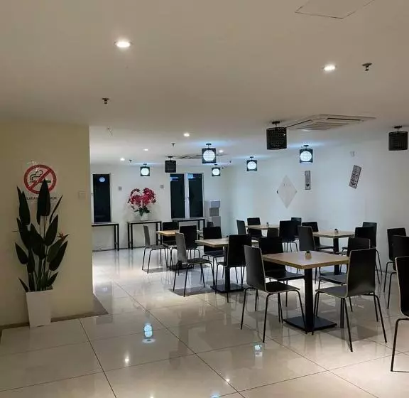 Hotel Seri Warisan