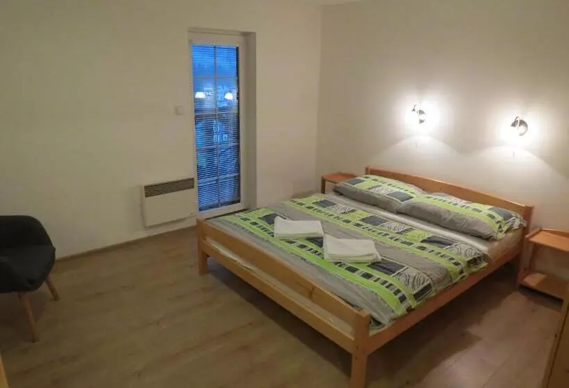 ペンション Koula Apartments