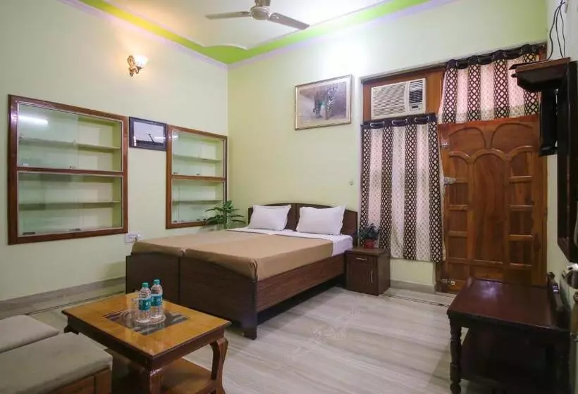 Majatalo Ranthambore Tiger Home