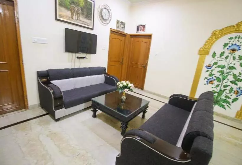 Majatalo Ranthambore Tiger Home