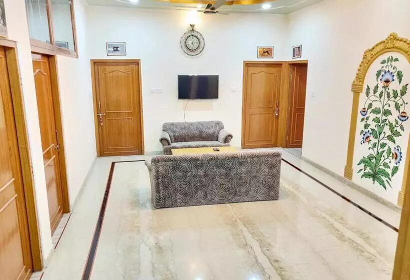 Majatalo Ranthambore Tiger Home