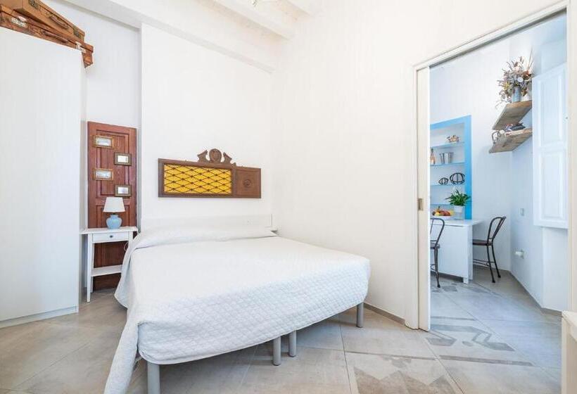 بنسيون Savoia Appartamento Lux