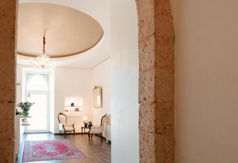 Bed and Breakfast Zyra Garden Club