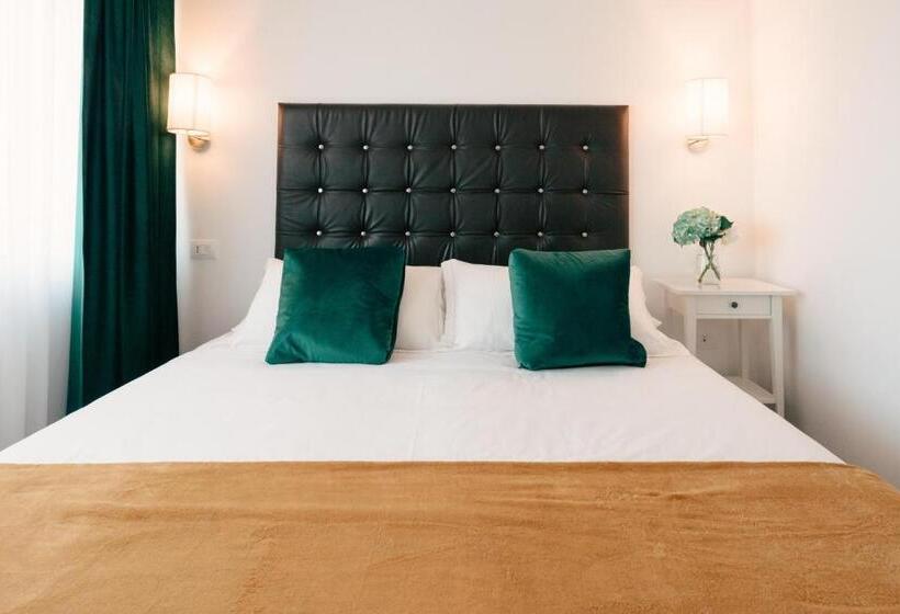 Bed and Breakfast Zyra Garden Club