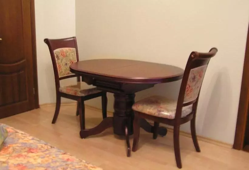 Comfortel Apart