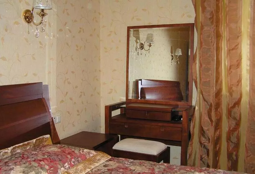 Comfortel Apart