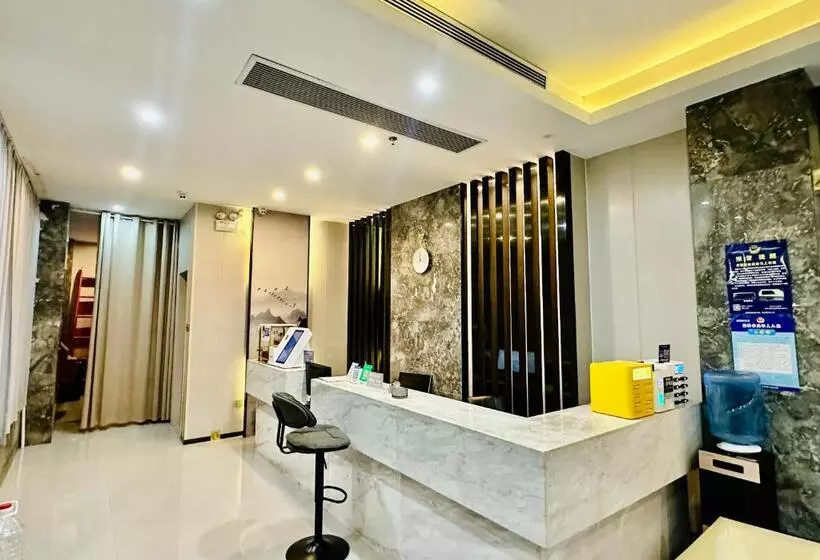 Hotelli Guilin Tree