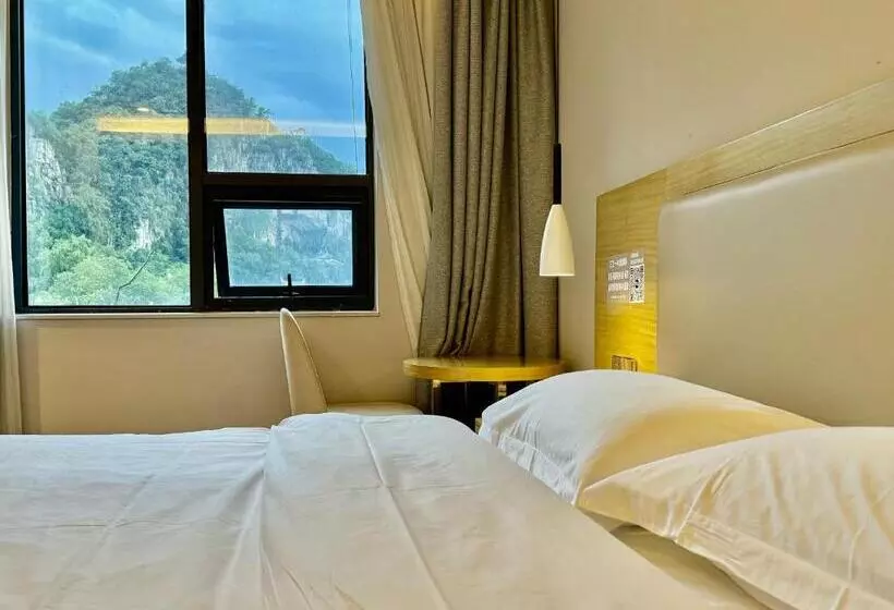 Hotelli Guilin Tree
