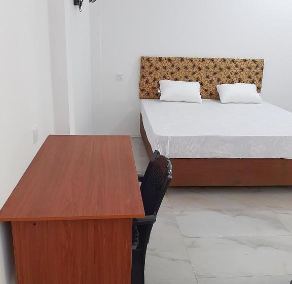 Pensione The Beau Beach Weligama