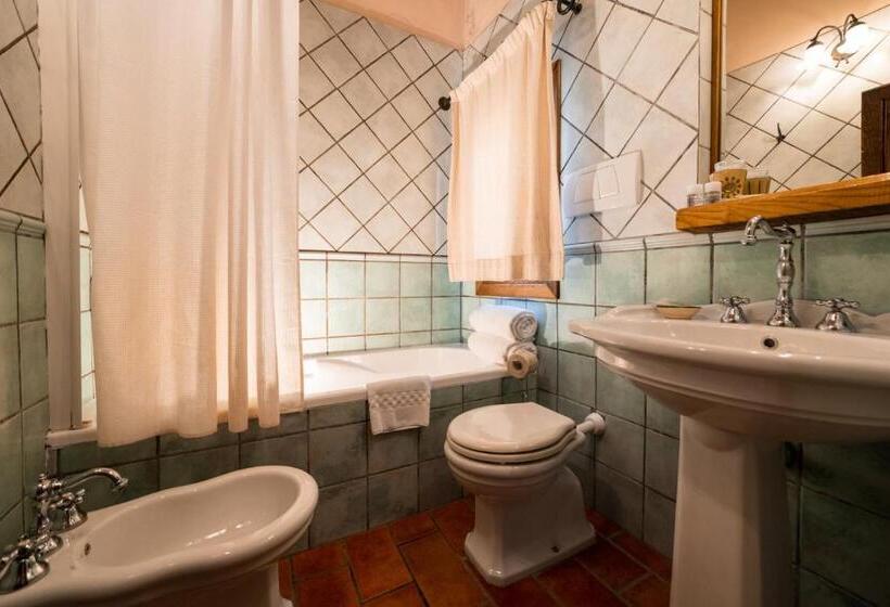 هتل Agriturismo Parco Fiorito