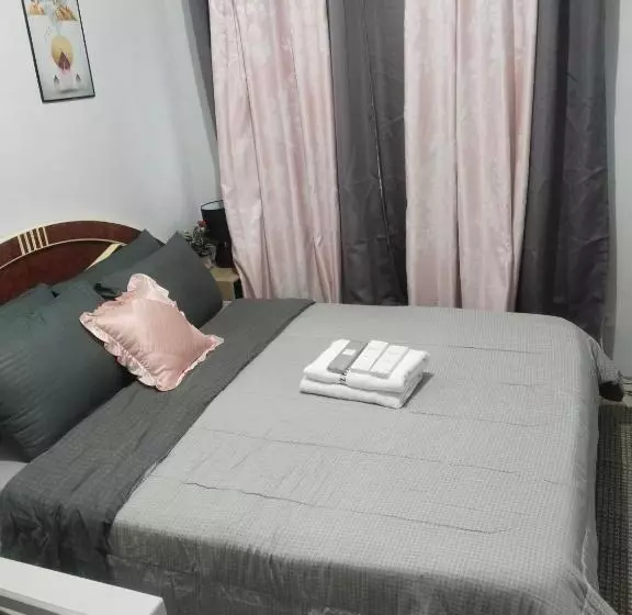 Kapselihotelli Nice Condotel