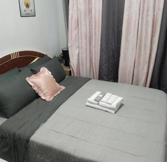 מלון כמוסות Nice Condotel