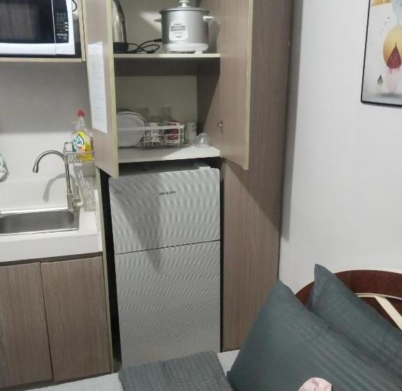 מלון כמוסות Nice Condotel