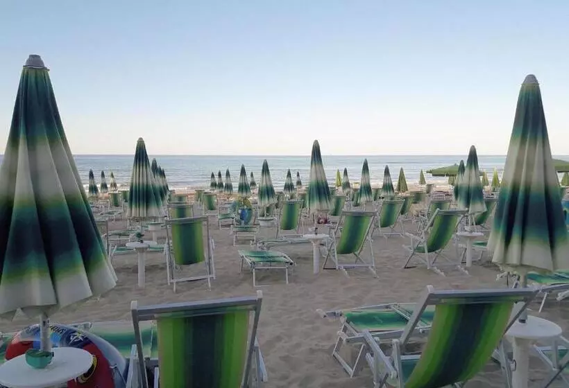 Hotelli Mare Blu Resort
