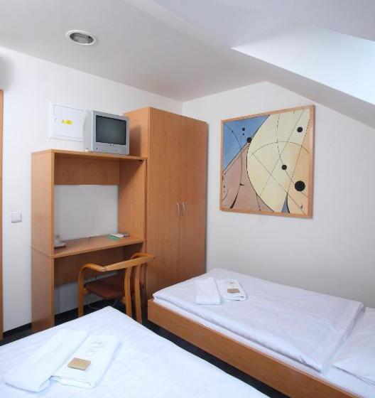 ペンション Penzion Lipa