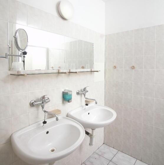 ペンション Penzion Lipa