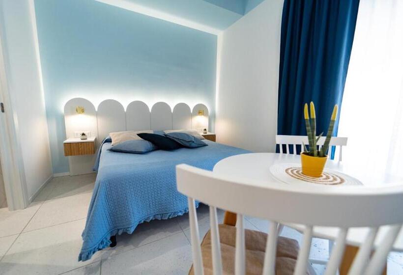 تختخواب و صبحانه Il Grande Blu