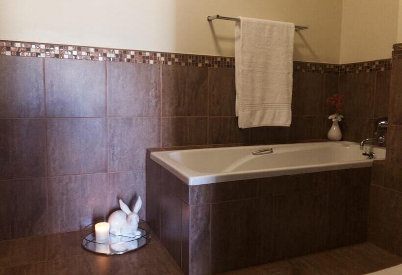 צימר The Hedge Guesthouse