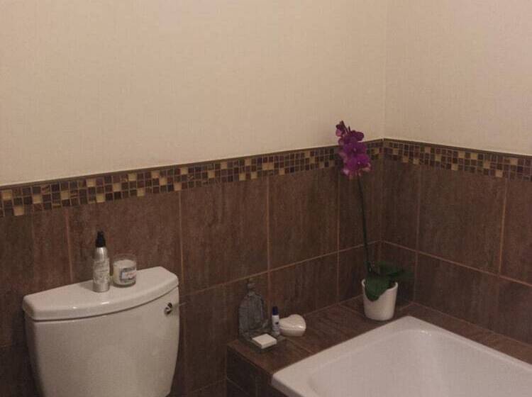 צימר The Hedge Guesthouse