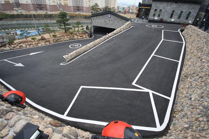 Brown Dot Hotel Jinhae