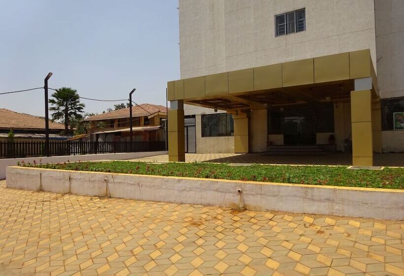 酒店 Kansar Palace