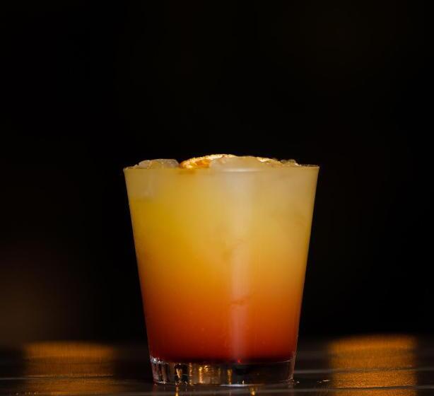 هتل Marina De Salinas