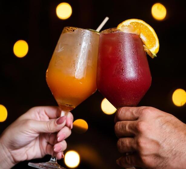 هتل Marina De Salinas