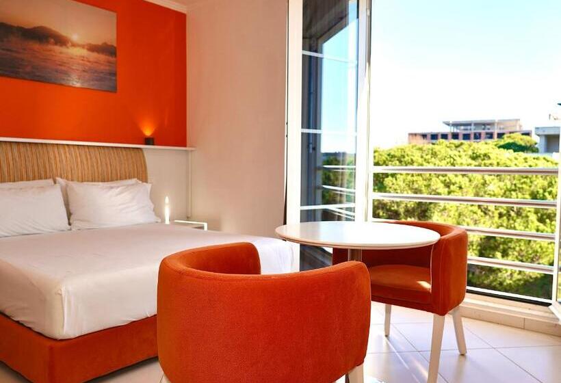 酒店 Monaco & Garden