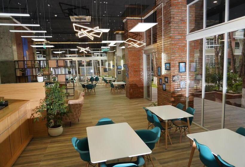 酒店 Monaco & Garden