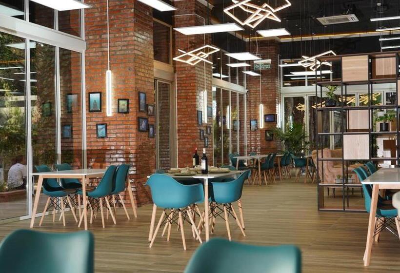 酒店 Monaco & Garden