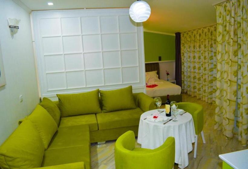 酒店 Monaco & Garden