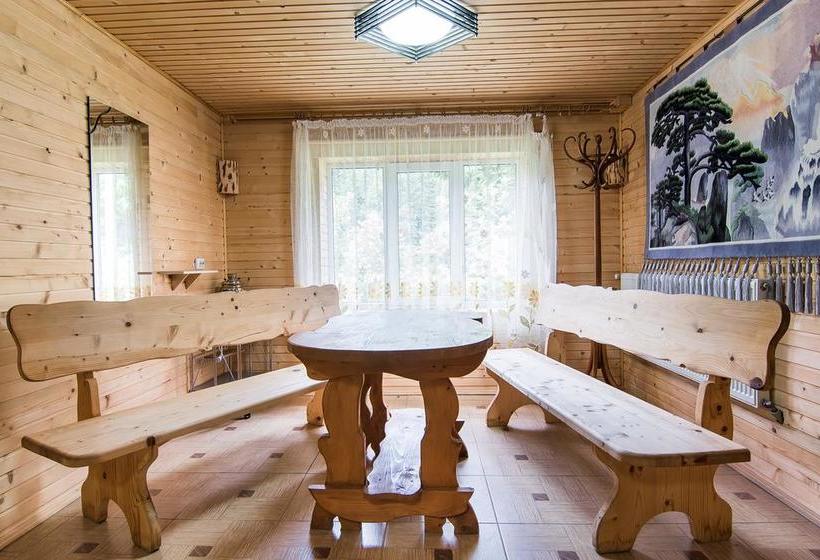 فندق Pid Khomiakom