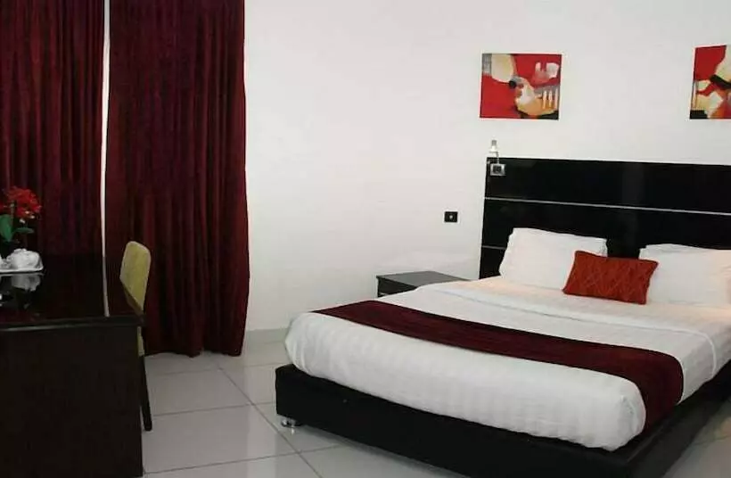 هتل Villa Picasso