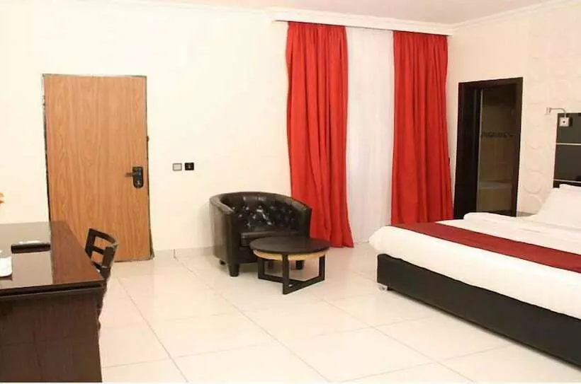 هتل Villa Picasso
