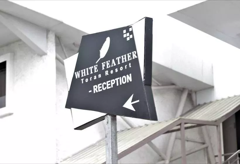 ホテル White Feather Toran Resort