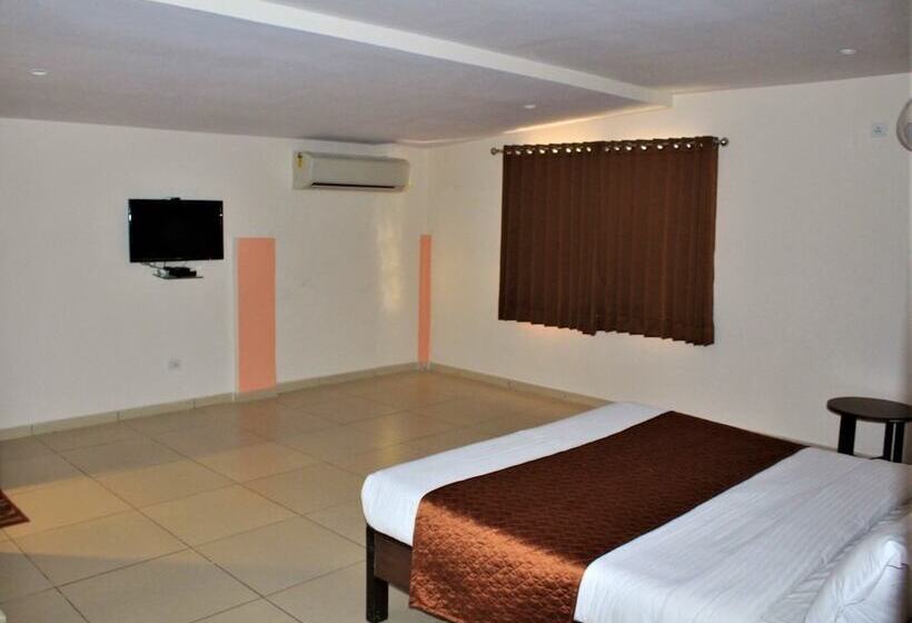 Отель White Feather Toran Resort