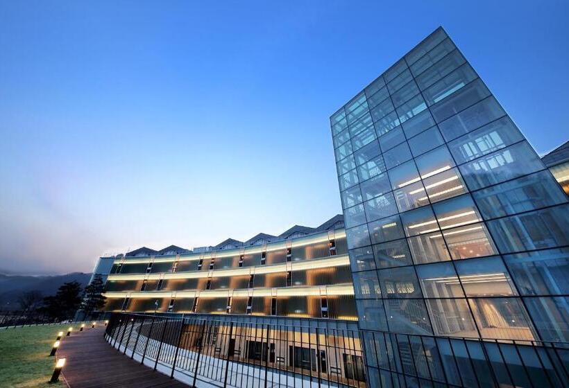 Midas Hotel & Resort