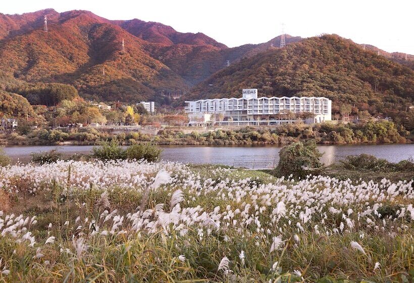 Midas Hotel & Resort