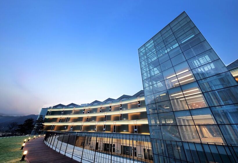 Midas Hotel & Resort