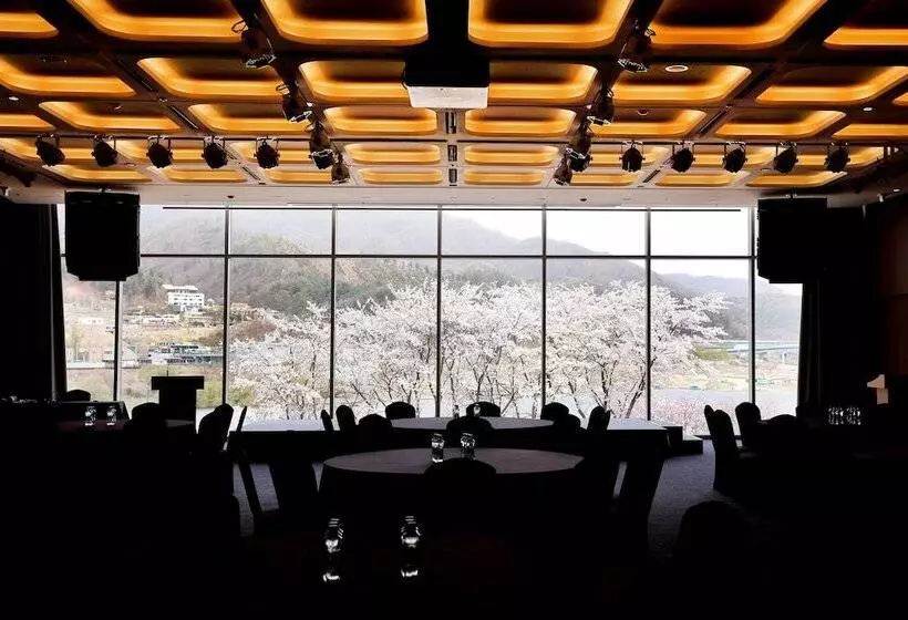 Midas Hotel & Resort