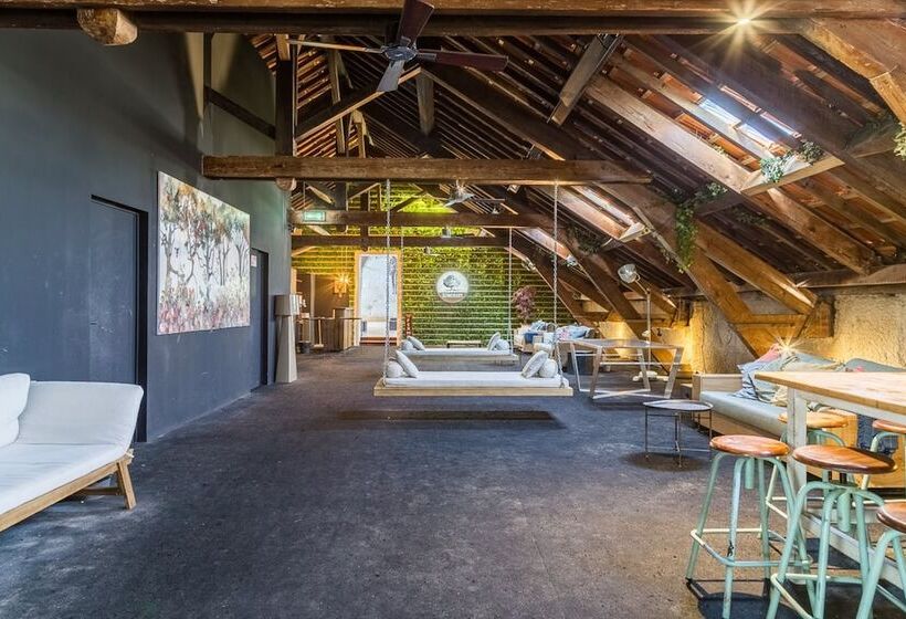 The Passenger Hostel