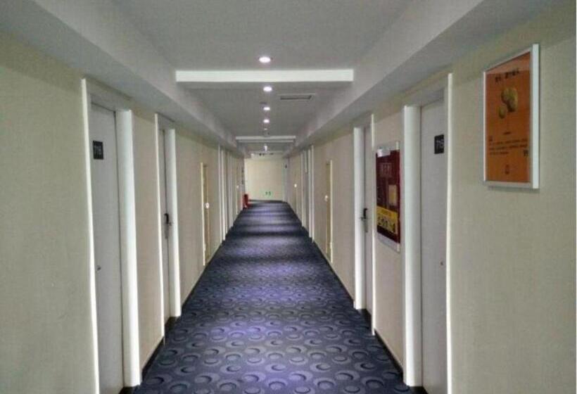 هتل 7 Days Inn Chengdu North Railway Station 2nd Branch