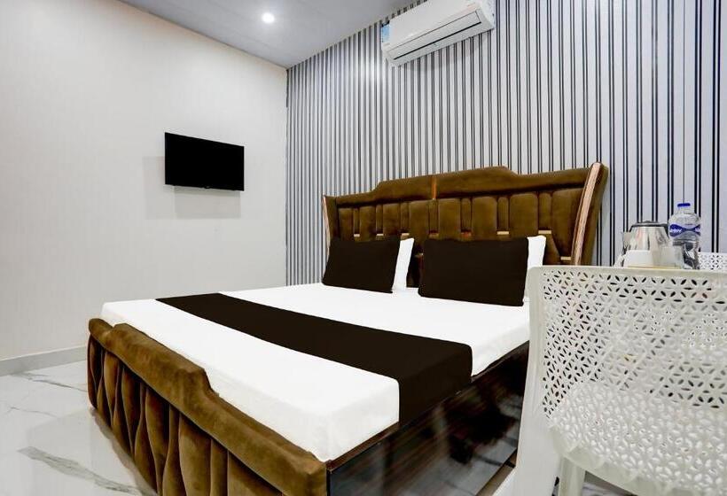 Otel Oyo Athiti Palace