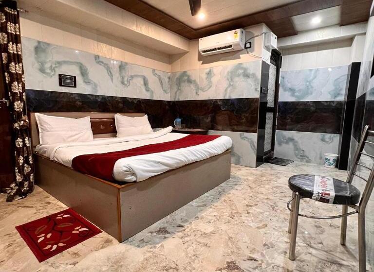 호텔 Raghunandain Inn Near Shree Ram Janmbhumi Ayodhya