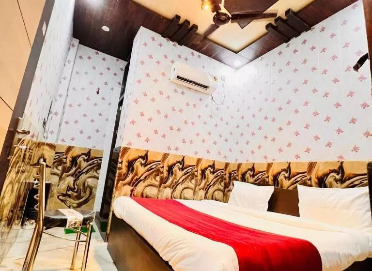 ホテル Raghunandain Inn Near Shree Ram Janmbhumi Ayodhya